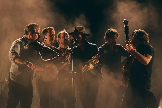 Gregory Alan Isakov & The Oregon Symphony